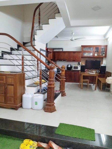 Bán Nhà Kim Giang 40m2x5T, Ngõ Thoáng Đẹp, Gần Ô Tô, Mặt Tiền 4m, Chủ Tự Xây Tâm Huyết