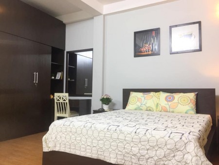 NHÀ PHÂN LÔ PHẠM VĂN ĐỒNG Ở NGAY 45M2 5 TẦNG MT 4.5M, 3 NGỦ 3.8 TỶ