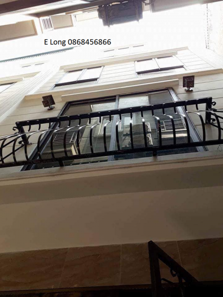 Chủ thiện chí bán gấp căn nhà 5 tầng Bạch Mai – Hai Bà Trưng. Nhà mới, nội thất xịn, dọn đồ ở luôn