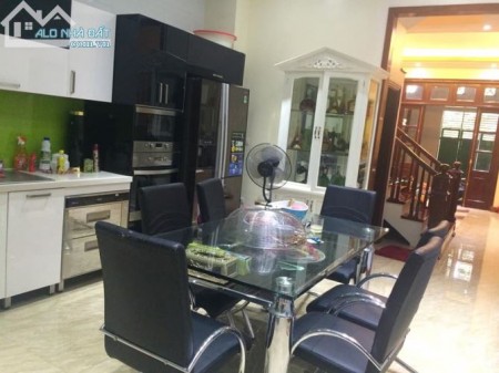 Nhà phố Lâm Du, oto đỗ cửa 62m, giá 5ty8