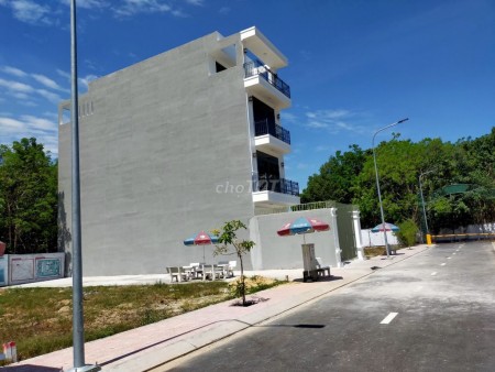 Bán gấp lô đất Củ Chi giá rẻ 100m2 1ty4 SHR xây dựng ở ngay mặt tiền đường An Nhơn Tây