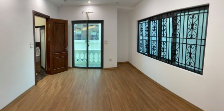 Tuyệt đỉnh an sinh bán nhà Chiến Thắng diện tích 68 m^2 xây 6 Tầng mặt tiền 4 m giá 6.3 tỷ