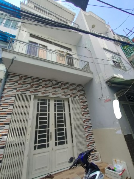 Nhà 1 trệt 2 lầu DT 170m2 đường Lạc Long Quân P.10 Q.Tân Bình giá 4 tỷ