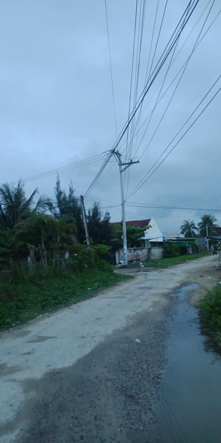Chính chủ chuyển chỗ định cư cần bán nhanh lô đất tặng nhà cấp 4 ngay đầm thủy triều