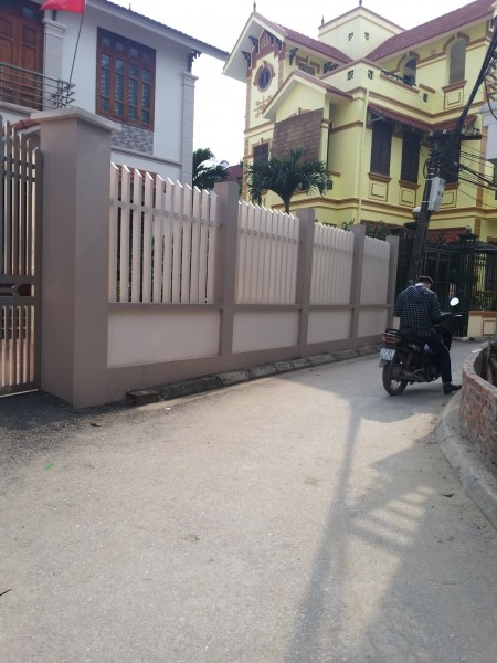 Tầm tài chính 1,2 tỷ có ngay lô đất Trâu Quỳ đường rải nhựa . Lh : 0964167063.