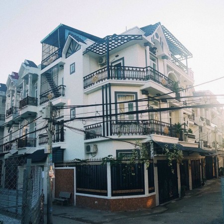 Biệt thự đường Dương Cát Lợi, Thị trấn Nhà Bè. Góc 2 Mặt tiền giá 5,25 tỷ