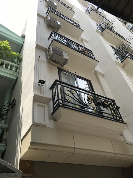 Bán nhà đẹp ở luôn tại Cầu giấy diện tích 64mx 5 tầng giá 5 tỷ