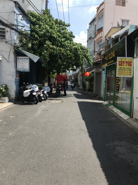 Bán nhà 2 hẻm xe tải tránh Âu Cơ Phường 9 Tân Bình 38m2 4 lầu 7.2 tỷ