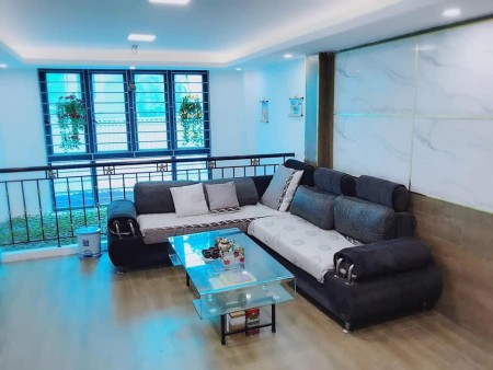 KHÔNG MUA HƠI PHÍ! NHÀ PHẠM VĂN ĐỒNG. 6 TẦNG. Ô TRÁNH 5M. 4 Tỷ Hơn.