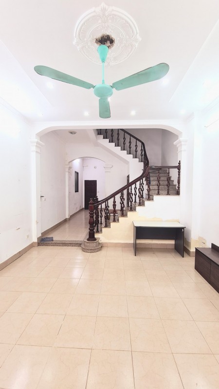 Nhà Đẹp Ở Ngay, CỔ NHUẾ - BẮC TỪ LIÊM, 31M2, 5 Tầng, GẦN OTO, chỉ nhỉnh 2 tỷ