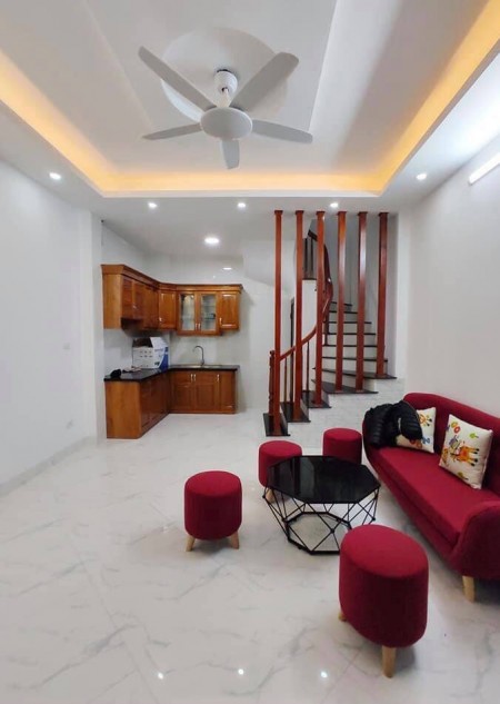 Cần bán nhà mặt phố Lê Hồng Phong, 5 tầng, 16 tỷ
