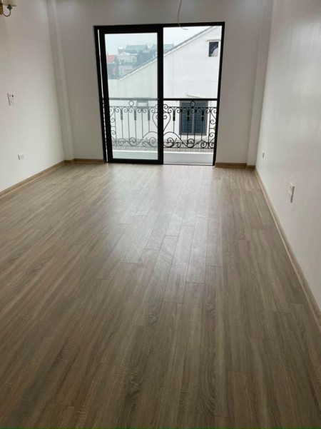 Cần tiền bán gấp nhà 5 tầng – Phú Diễn, 3.3 tỷ