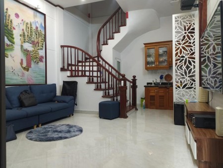 Bán Nhà 5 Tầng Mới Đẹp Ở Ngay Trại Cá Hai Bà Trưng