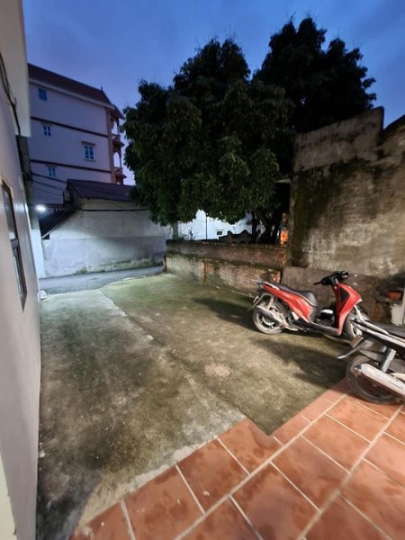 HÀNG HIẾM XUÂN PHƯƠNG 34M2x5 TẦNG Ô TÔ ĐỖ CỬA GIÁ NHỈNH 2 TỶ