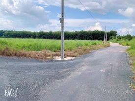 Đất đẹp đất rẻ nằm ngay thị xã Bình LOng 2000m2 giá chỉ 4xx