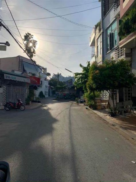 Bán Lô Đất Ngay Xã Phước Đông 100m2,620tr,ShR