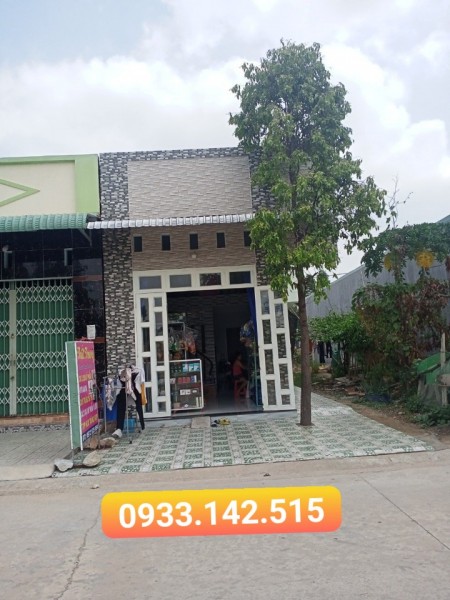 Bán dãy nhà trọ 150m2 gồm 7 phòng trọ + 1 kiot buôn bán, đường nhựa 12m, sát ql13, dân dông, sát kcn