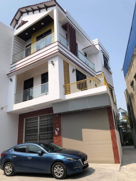Bán nhà 3 tầng mặt đường tô hiến thành