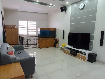 Cho thuê nhà nguên căn đường Quách Văn Tuấn P12 Tân Bình - nhà 4 lầu, thiết kế Văn Phòng, thang bộ thang máy gần cuối nhà