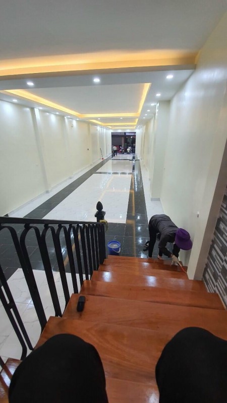 Chính chủ bán gấp nhà 45m2 x 5 tầng, chỉ 6,5 tỷ, kinh doanh khu Lê Đức Thọ