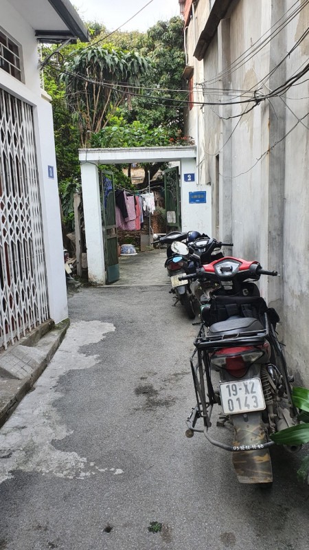 Bán nhà Văn Quán 32m, mt 3.2 gần trường chợ