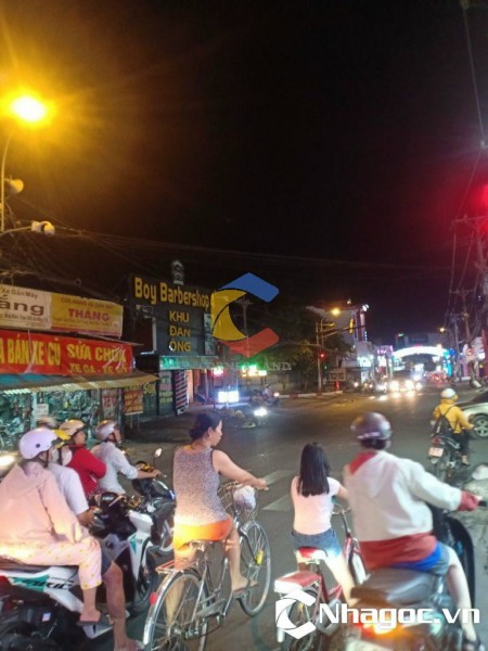 Đi đến slide 4