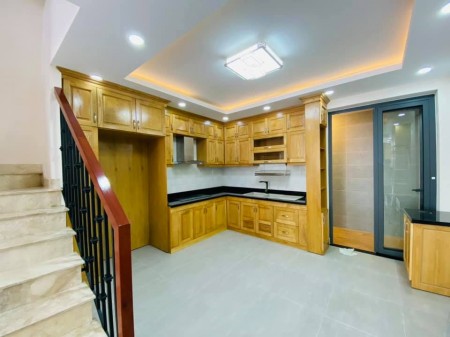 Bán nhà HXH 220/ Hoàng Hoa Thám Bình Thạnh, 4Tầng 85m2(4,5x18) ôtô ngủ trong nhà 13,8Tỷ