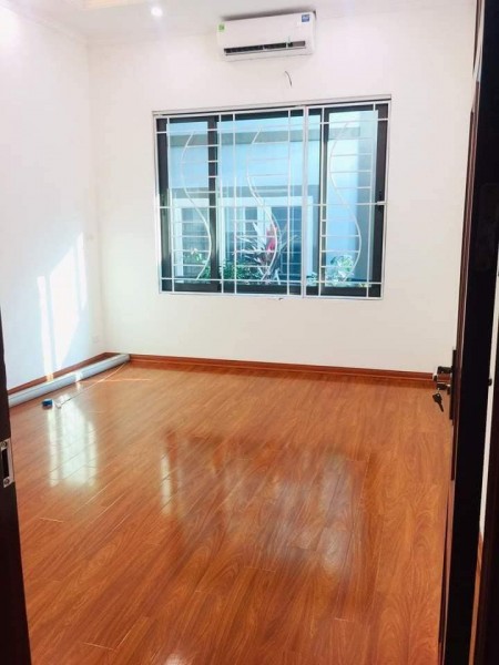 Bán Nhà Quan Nhân 42m2x5T, Mới Koong, Ngõ Rộng Thoáng, Thông Tứ Tung, Kinh Doanh Nhỏ