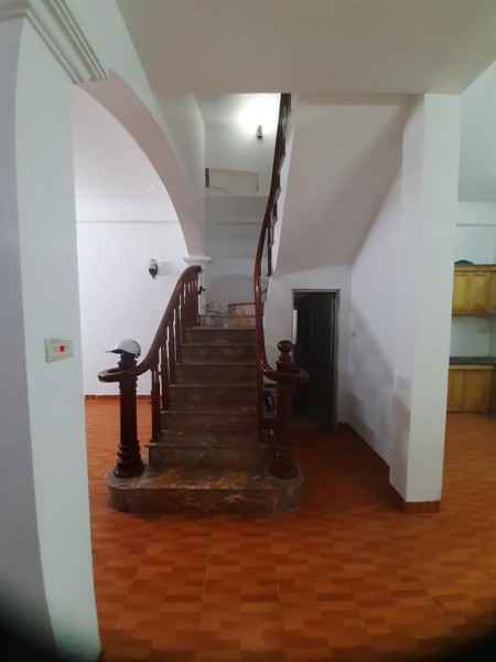 Ô TÔ ĐỖ CỔNG - CÁCH MẶT PHỐ QUANG TRUNG VÀI BƯỚC CHÂN - DT RỘNG - GIÁ RẺ