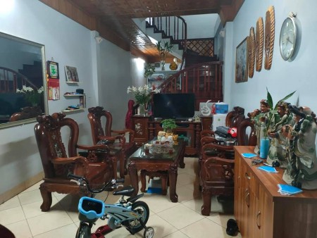 BÁN NHÀ phân lô TÂN MAI,HOÀNG MAI, 50m2,5 Tầng, ô tô chạy quanh nhà, giá 6.2 tỷ.