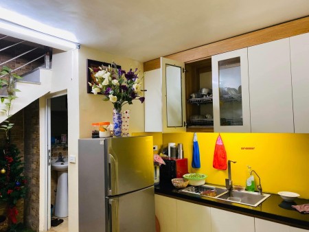 Chất nhà Trương định cực rẻ 50x5T 3 tỷ 5p ngủ ngõ ô tô các mặt phố vài bước có sân chỗ đỗ xe sổ đỏ,pháp lý sạch