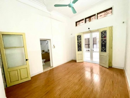 Chùa Quỳnh, mặt ngõ, phân lô, kinh doanh, MT 5.2 5.5 tỷ
