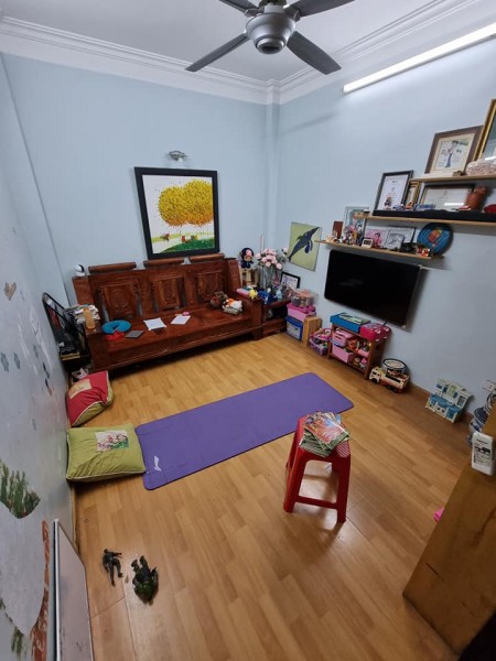 Nhà Phạm Văn Đồng 200m ra công viên Hòa Bình 30/28m 4 tầng 3mt giá chỉ 3.2 tỷ