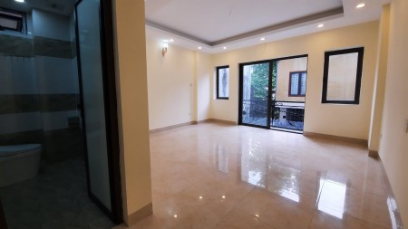 Lô góc72m2x6 tầng, thang máy, quận Hai Bà Trưng, 5.9 tỷ