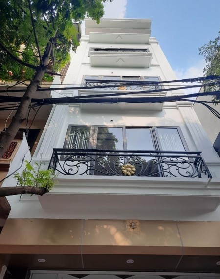 Bán nhà Nguyễn Văn Cừ Long Biên 42m2 Ô tô đỗ cổng Nhà mới đẹp Gần phố