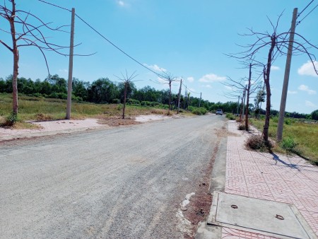đất nền thị trấn Thạnh Phú giá rẻ 100% thổ cư