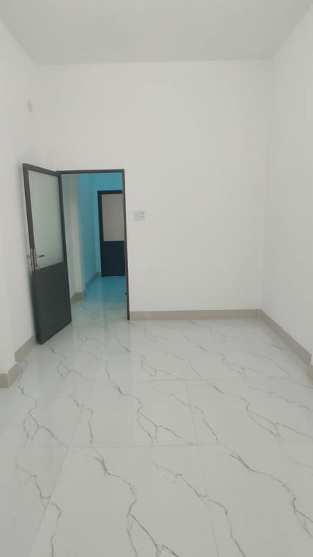 Bán nhà đường Huỳnh Thiện Lộc Tân Phú, 39m2 giá 4 tỷ 7 thương lượng.