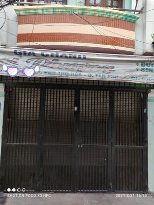 Bán nhà Vườn Lài Quận Tân Phú, 4 tấm, xe tải đỗ cổng chỉ nhích 6 tỷ.