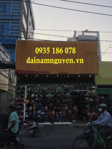 Mặt Tiền đ.Cây Trâm, Phường 9 dt: 6 x 26 thoáng mát