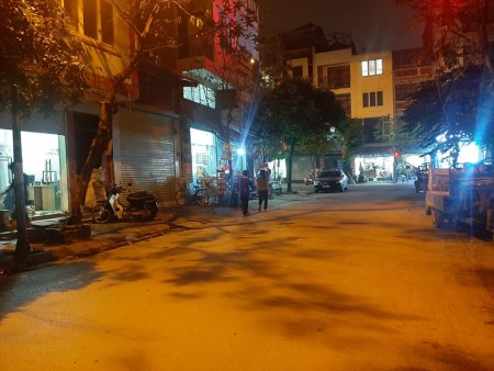 Bán nhà Kiến Hưng, Hà Đông 50m x 5T lô góc, MT 10m ô tô, kinh doanh chỉ 4,65 tỷ.