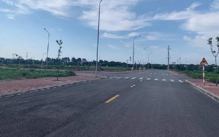 CHÍNH CHỦ BÁN ĐẤT 100M, MT 5M, MẶT ĐƯỜNG KDG KIM CHÂN, TP BẮC NINH, 2 TỶ 7