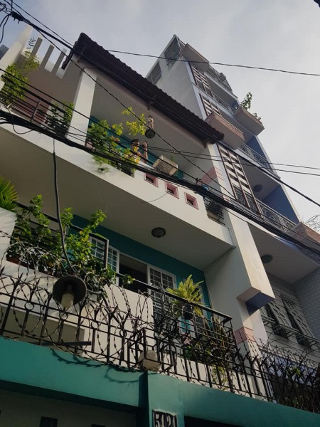 NHÀ Lê Quang Định, Phường 14, Bình Thạnh 5.8 Tỷ XE HƠI ngay cửa