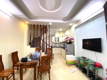 BÁN NHÀ HOÀNG MAI GIỮA TRUNG TÂM THÀNH PHỐ GỐC ĐỀ 35M GIÁ HƠN 2 TỶ