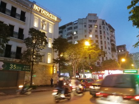 Bán shophouse mặt Nguyễn Tuân,Thanh Xuân, 90m2, 5 tầng , MT 6m, giá 33.5 tỷ.