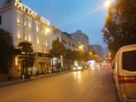 Đi đến slide 8