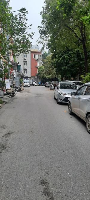 Phân lô, Thang Máy, Vỉa Hè, KD-VP Phố Trần Kim Xuyến 58m2x7 tầng. Giá 18.3 tỷ.