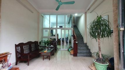 Bán nhà Bùi Xương Trạch, Thanh Xuân, Hà Nội,45m2 x 5 tầng, giá 3.3 tỷ.