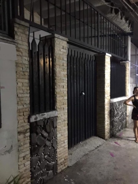 Cần bán gấp nhà đường trần xuân soạn chỉ nhỉnh 4 tỷ