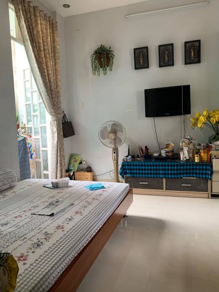 Nhà Cũ, Mặt Tiền Nguyễn Hữu Tiến, 5x19m, Gần Hồ Bơi Tây Thạnh, 11,2 Tỷ