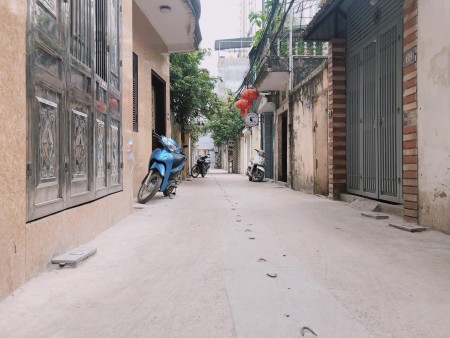 BÁN TÒA CĂN HỘ TRIỀU KHÚC, 8 TẦNG, THANG MÁY, 22 PHÒNG, GIÁ 11 TỶ.